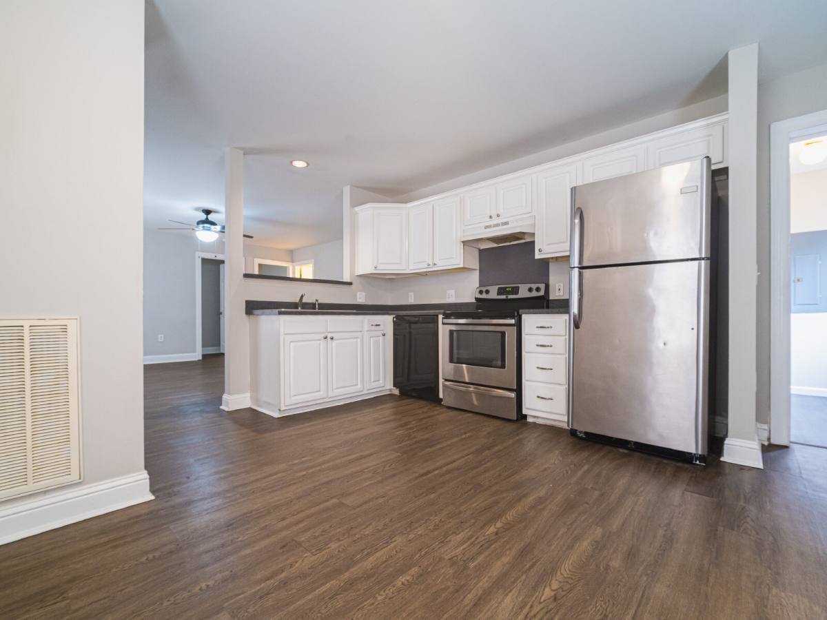 House for rent at 807 King Arthur Dr, Gastonia, NC 28056