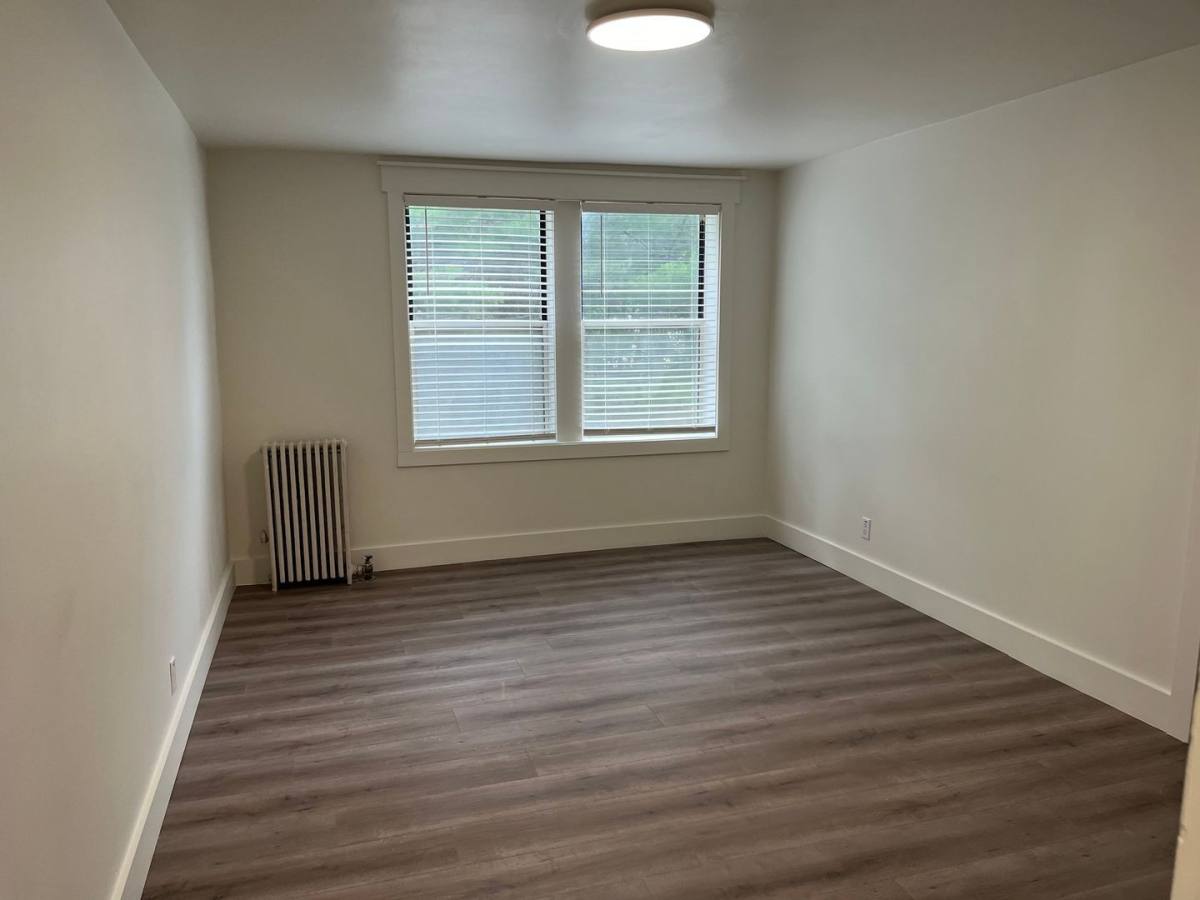 Apartment for rent at 917 Pearl St, St. Joseph, MI 49085