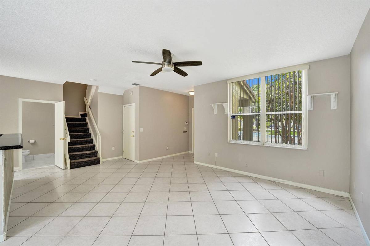 Townhouse for rent at 1365 NW 154th Lane, Pembroke Pines, FL 33028
