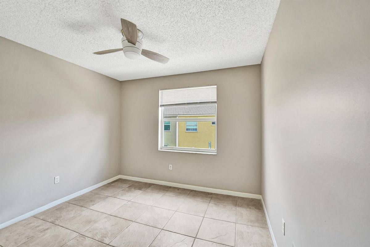 Townhouse for rent at 1365 NW 154th Lane, Pembroke Pines, FL 33028