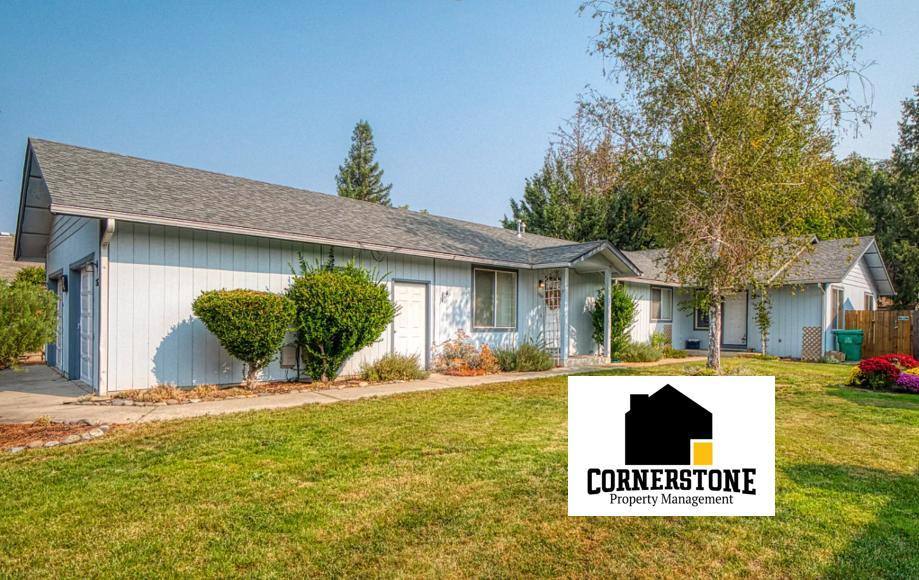 Townhouse for rent at North Star Village, 1365 SW Sun Glo Dr #1, Grants Pass, OR 97527