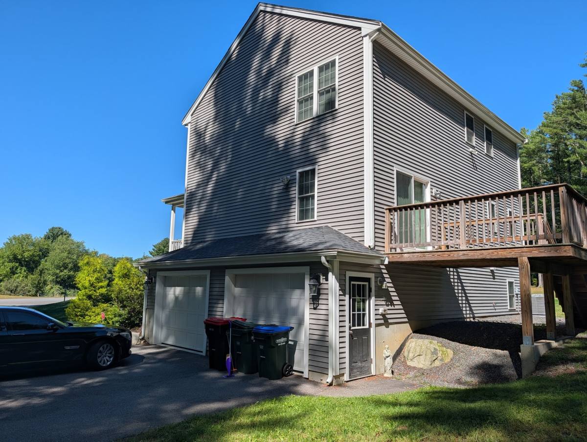 House for rent at 10 Shamrock Lane, Lakeville, MA 02347