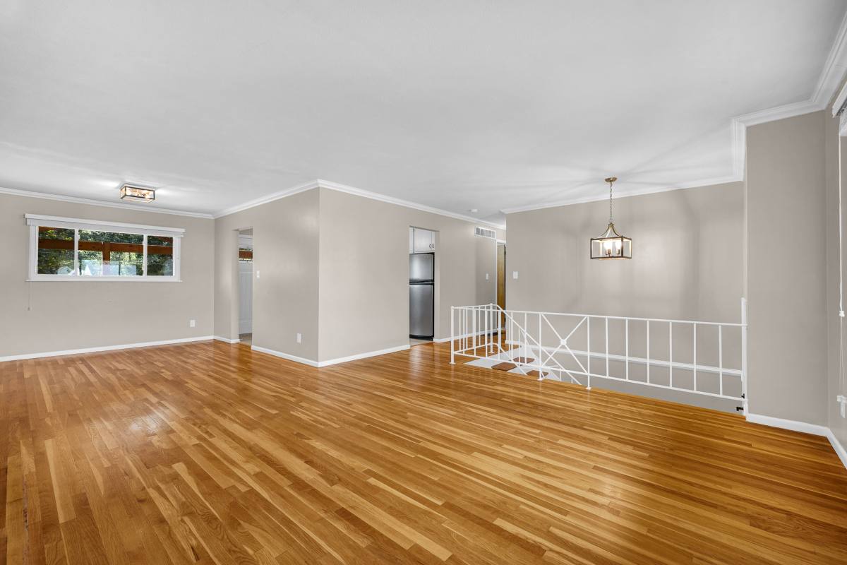 House for rent at 1610 W Oakglen Dr, Peoria, IL 61614