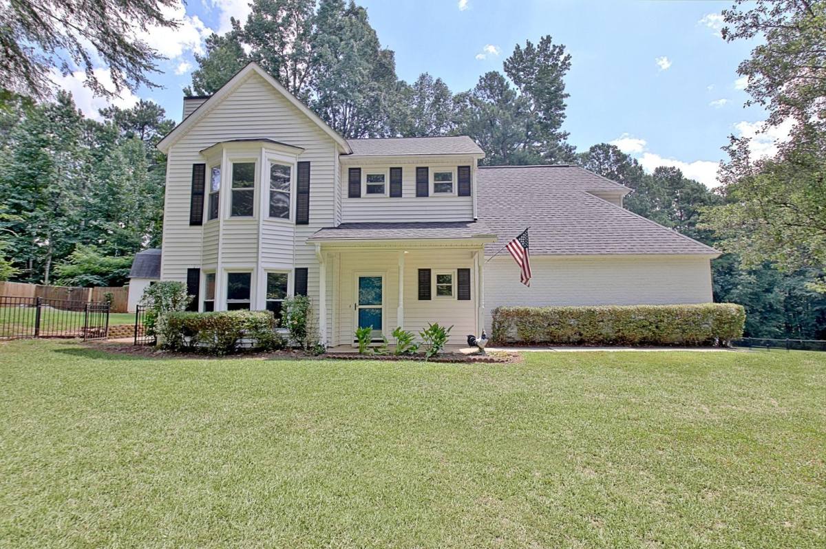 House for rent at Little Creek Estates, 1359 Fischer Rd, Sharpsburg, GA 30277