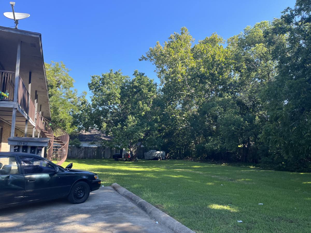 Apartment for rent at 1842 Thompson St #2, La Marque, TX 77568