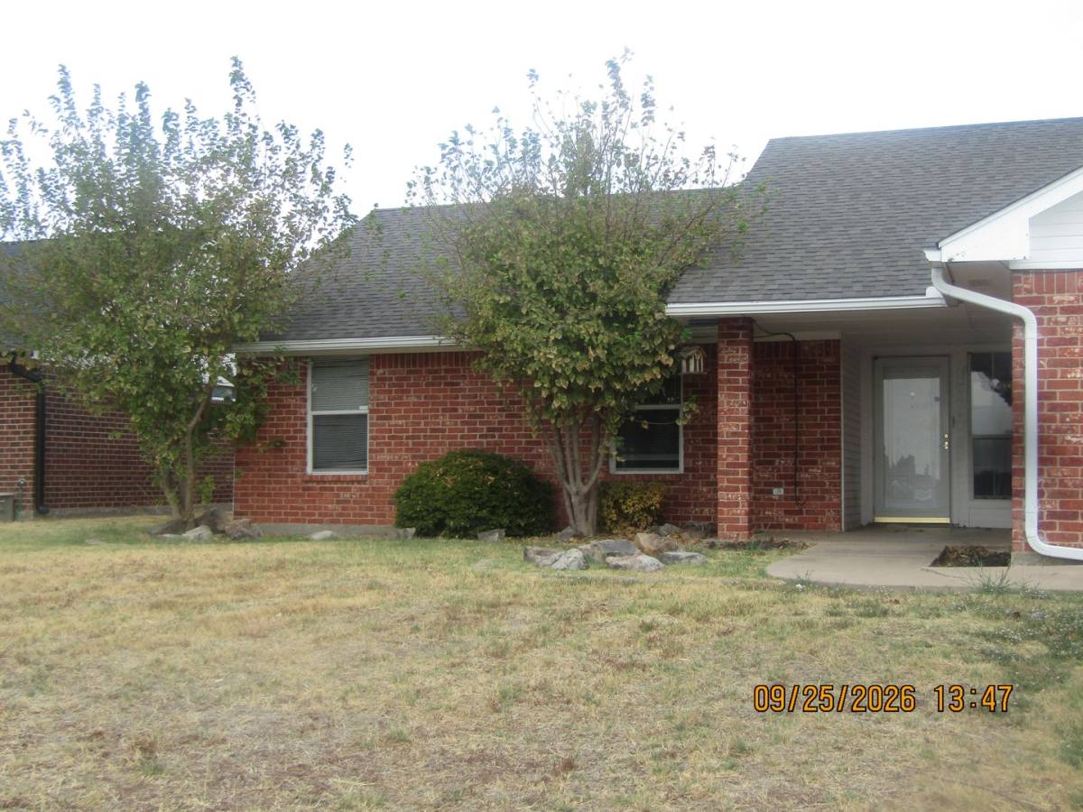House for rent at 1910 SW Parkgrove, Lawton, OK 73505