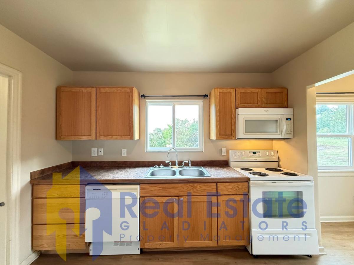 House for rent at 30620 3rd Ave NE, Stanwood, WA 98292