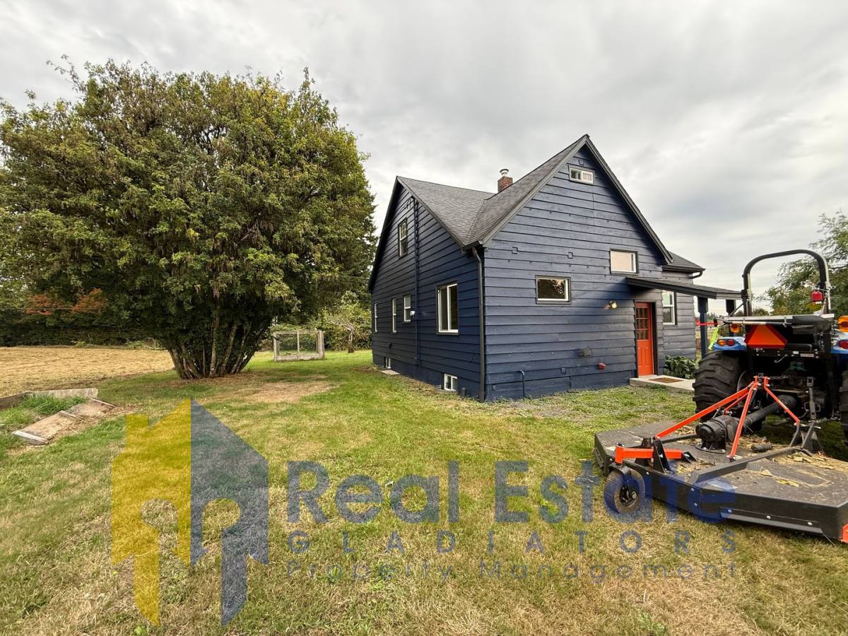 House for rent at 30620 3rd Ave NE, Stanwood, WA 98292