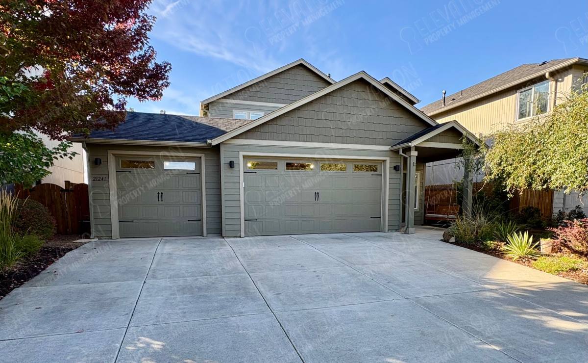 House for rent at 21241 SE Golden Market Lane, Bend, OR 97702