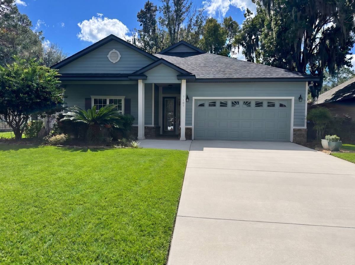 House for rent at 7107 NW 121st Ave, Alachua, FL 32615