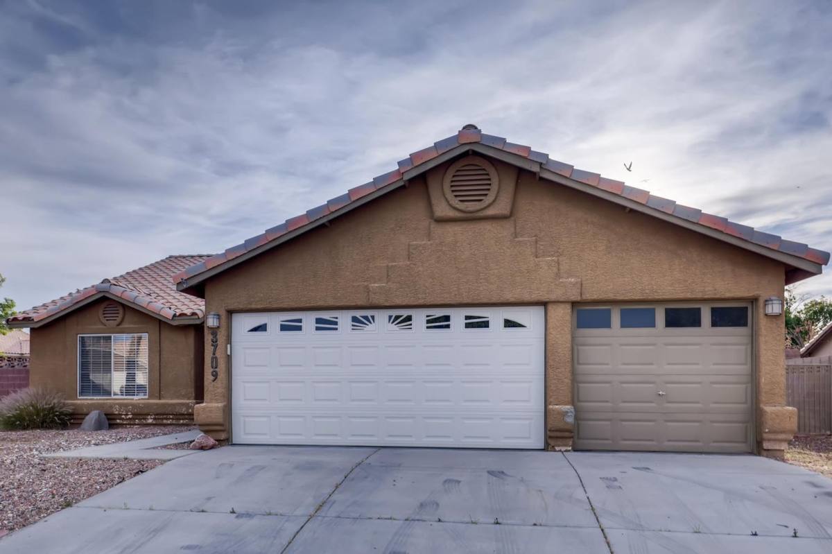 House for rent at 3709 Rock Glen Lane, North Las Vegas, NV 89032