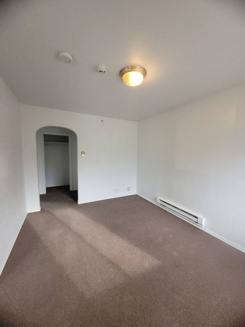 Apartment for rent at 2909 E Highway 101, Port Angeles, WA 98362