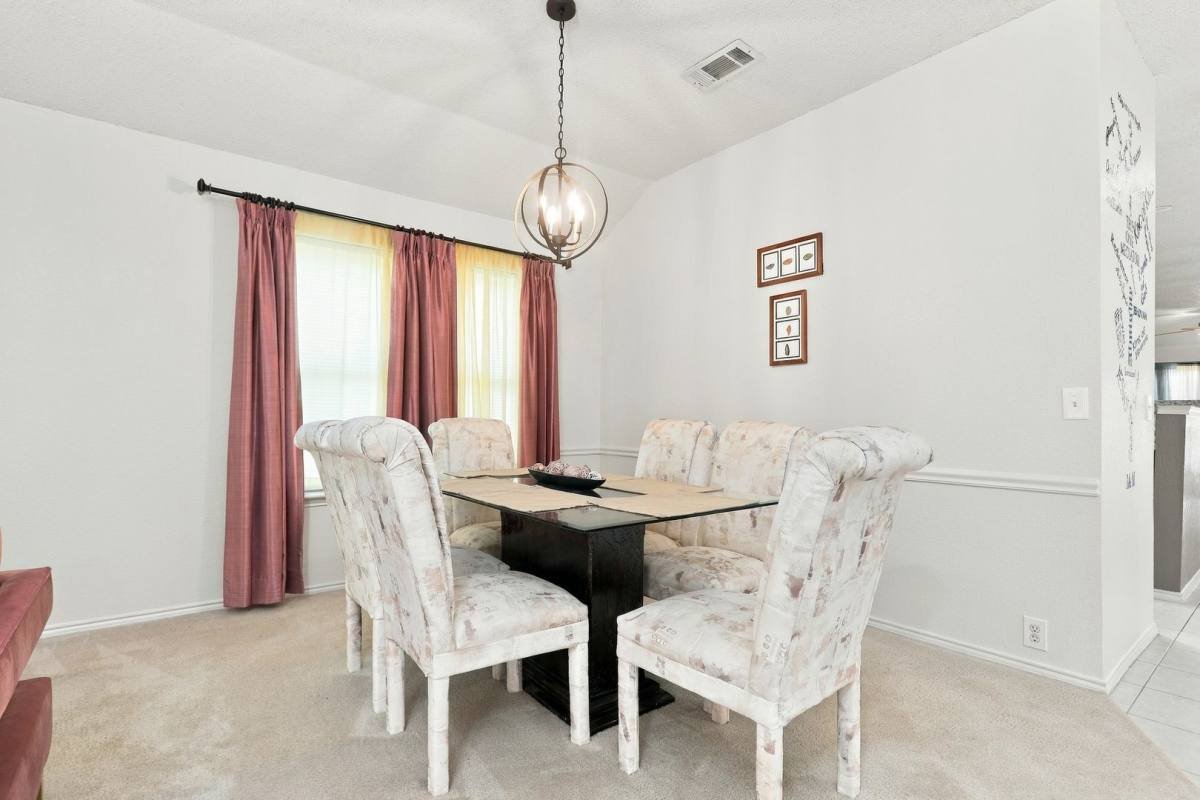 House for rent at 815 Breanna Way, Red Oak, TX 75154