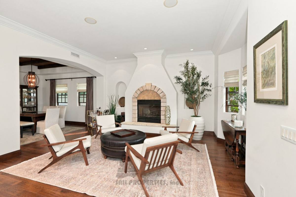 House for rent at 1115 California St, Huntington Beach, CA 92648