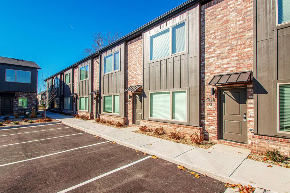 Townhouse for rent at 804 N Olive St, North Little Rock, AR 72114