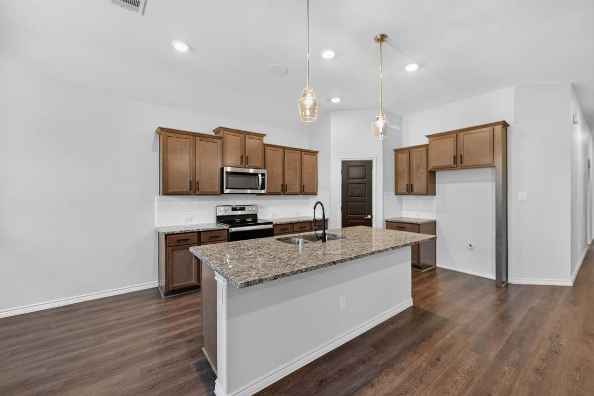 House for rent at 108 Lakeview Circle, Pilot Point, TX 76258