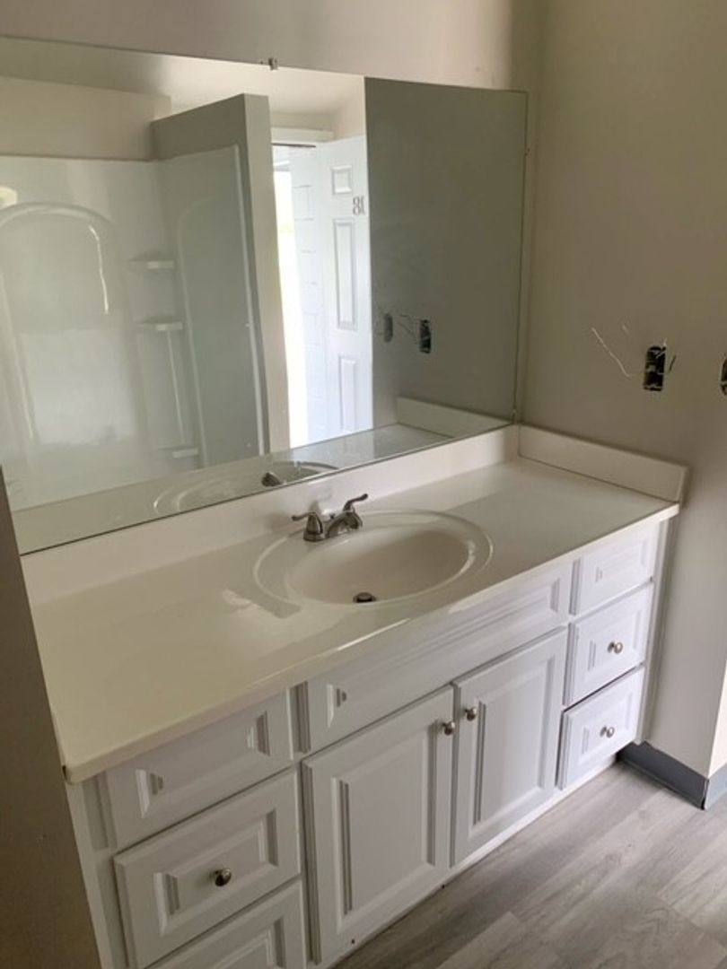 Apartment for rent at 3722 S US-Highway 441, Lake City, FL 32025