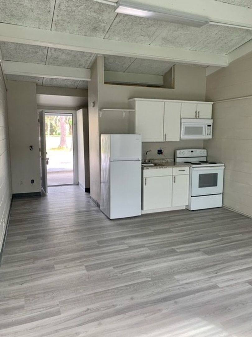 Apartment for rent at 3722 S US-Highway 441, Lake City, FL 32025