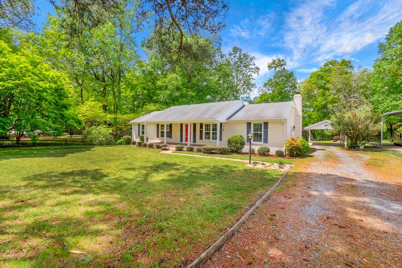 House for rent at 315 Oakwood Ave, Suffolk, VA 23434
