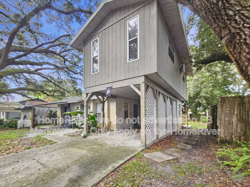 Apartment for rent at 4724 Watkins Ave #B, Sarasota, FL 34233