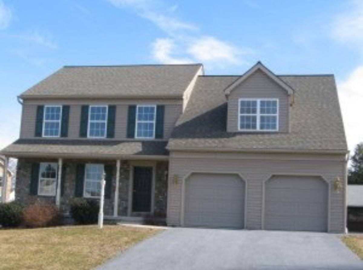 House for rent at 3 Carriage Dr, Mountville, PA 17554