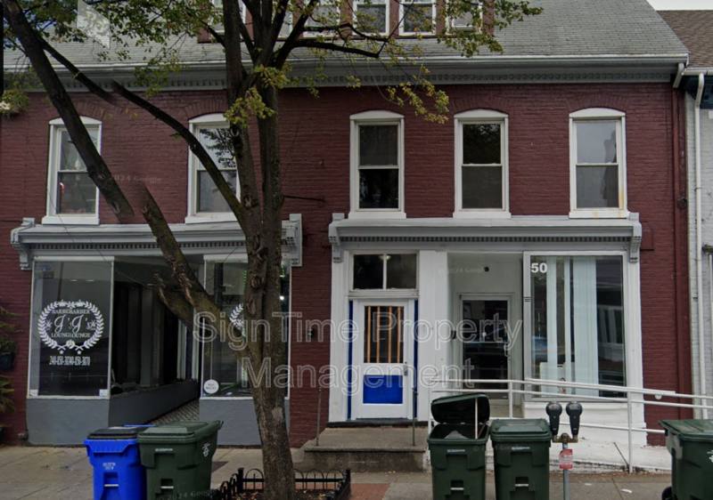 Apartment for rent at 50 E Franklin St #1, Hagerstown, MD 21740