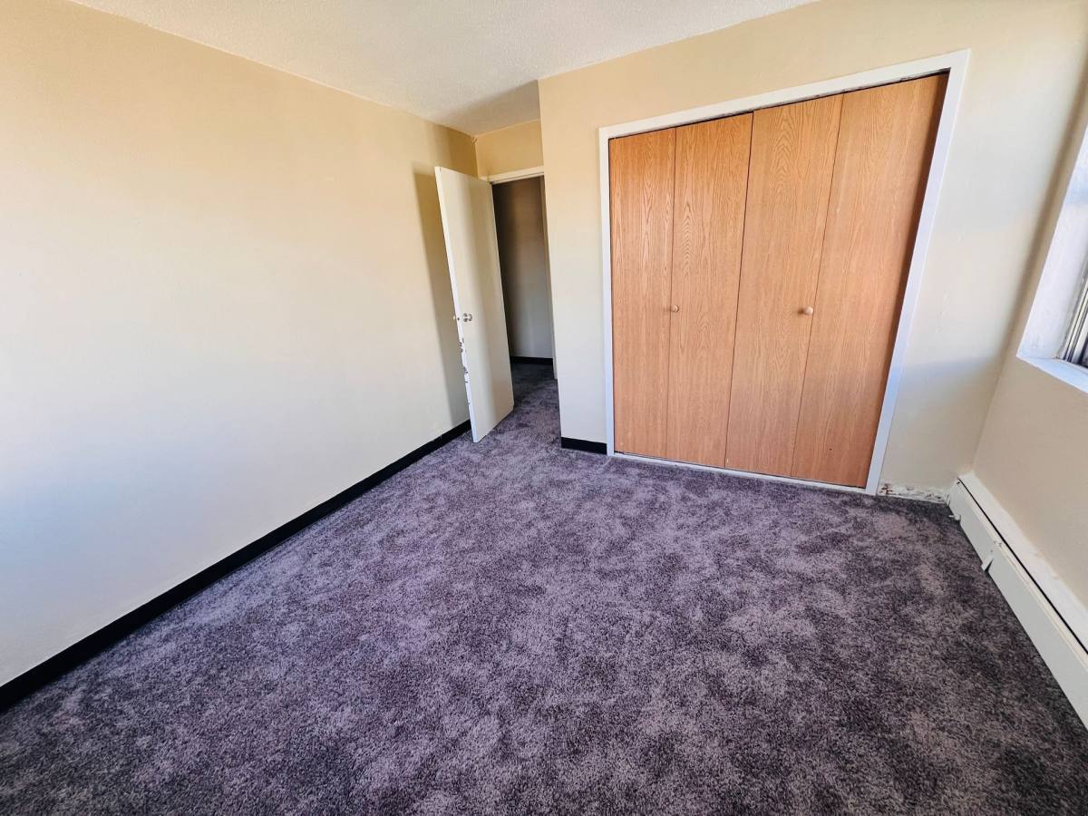 Apartment for rent at 820 N Main St, Aberdeen, SD 57401