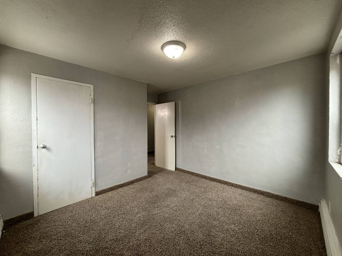 Apartment for rent at 820 N Main St, Aberdeen, SD 57401