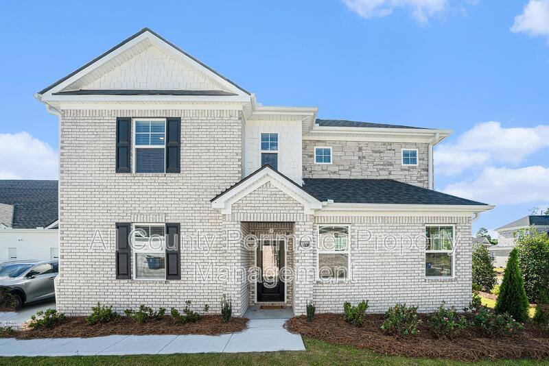 House for rent at 607 Silver Moon Dr, Loganville, GA 30052