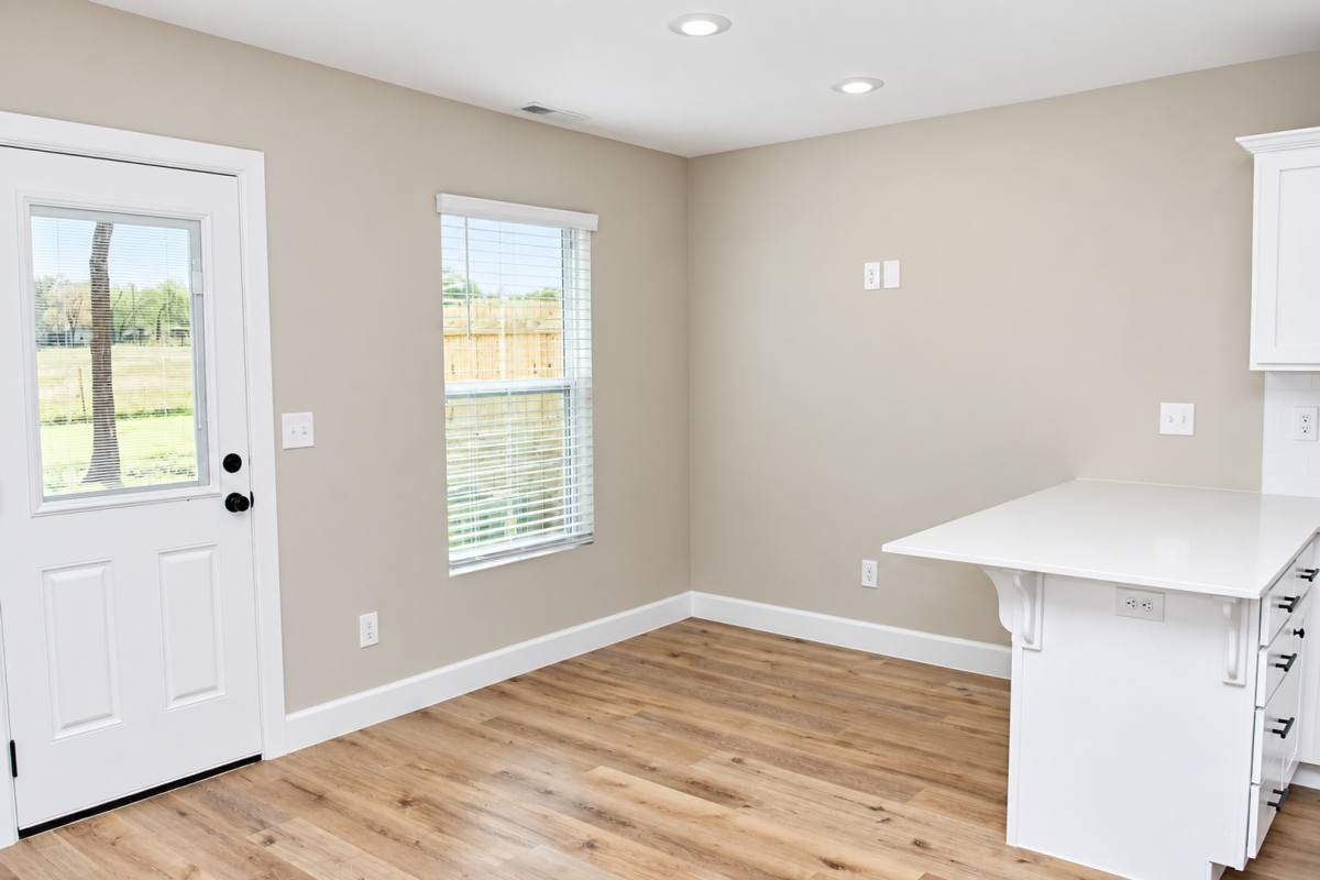 Townhouse for rent at 444 Blue Springs St, Decatur, AR 72722