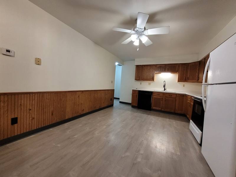 Apartment for rent at 220 Robbins St #5, Seymour, WI 54165