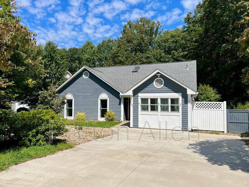 House for rent at 101 Firwood Court, Asheville, NC 28804