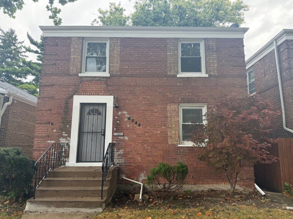 House for rent at 8345 S Hamilton Ave, Chicago, IL 60620