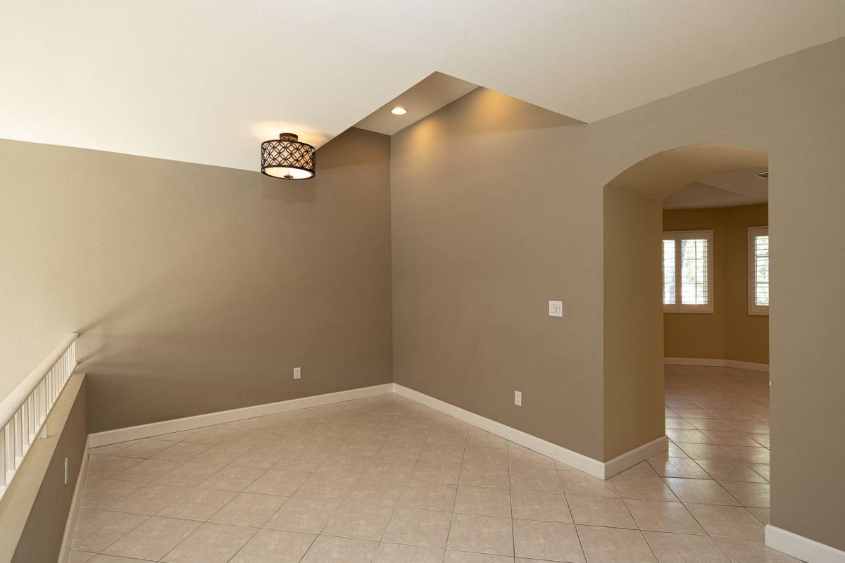 Townhouse for rent at 935 Goodman St, Ventura, CA 93003