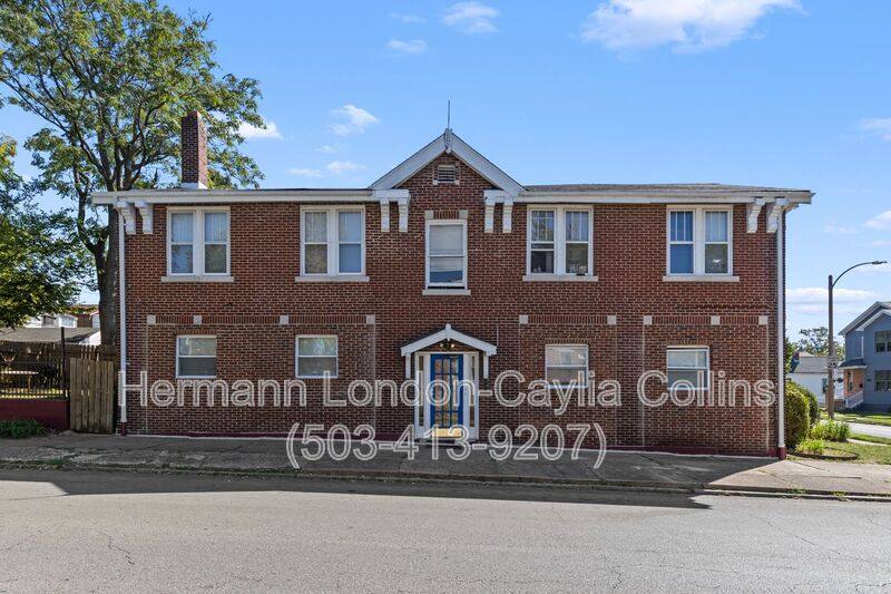 Apartment for rent at 6918 Moellenhoff St #1F, St. Louis, MO 63109