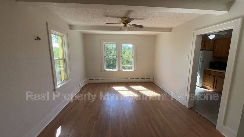 House for rent at 1428 Bellaire Place, Pittsburgh, PA 15226