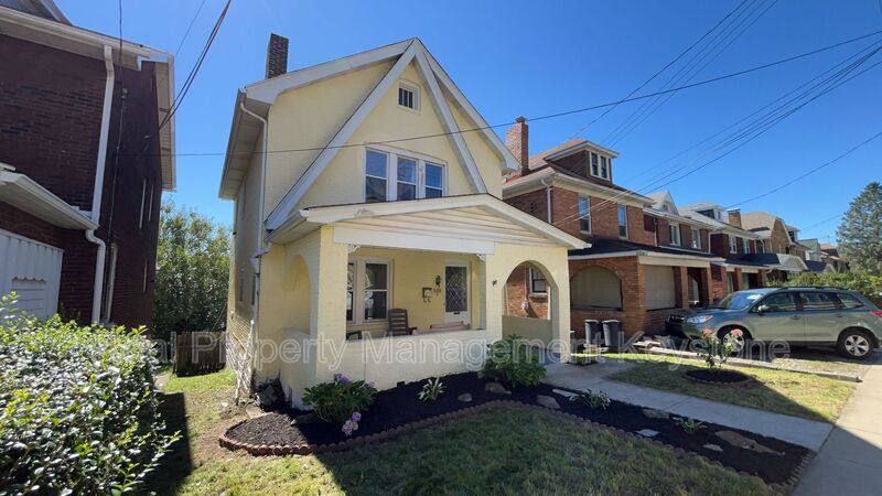House for rent at 1428 Bellaire Place, Pittsburgh, PA 15226