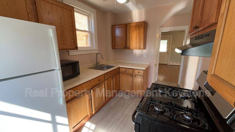 House for rent at 1428 Bellaire Place, Pittsburgh, PA 15226