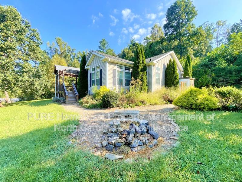 House for rent at 10 Northside Dr, Asheville, NC 28804