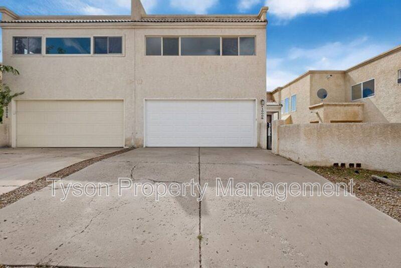 Townhouse for rent at 10008 Del Chaparral Court NE, Albuquerque, NM 87111