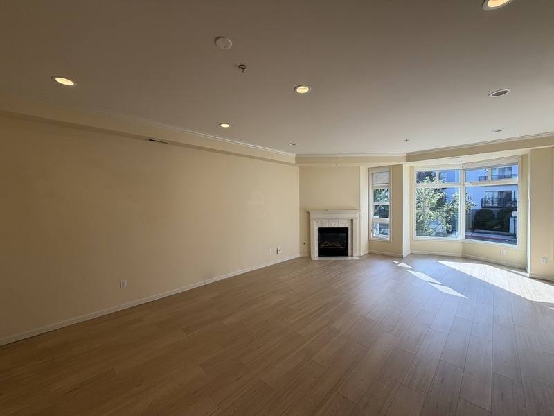 Condo for rent at 520 6th Ave #1002, Kirkland, WA 98033