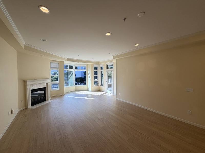 Condo for rent at 520 6th Ave #1002, Kirkland, WA 98033