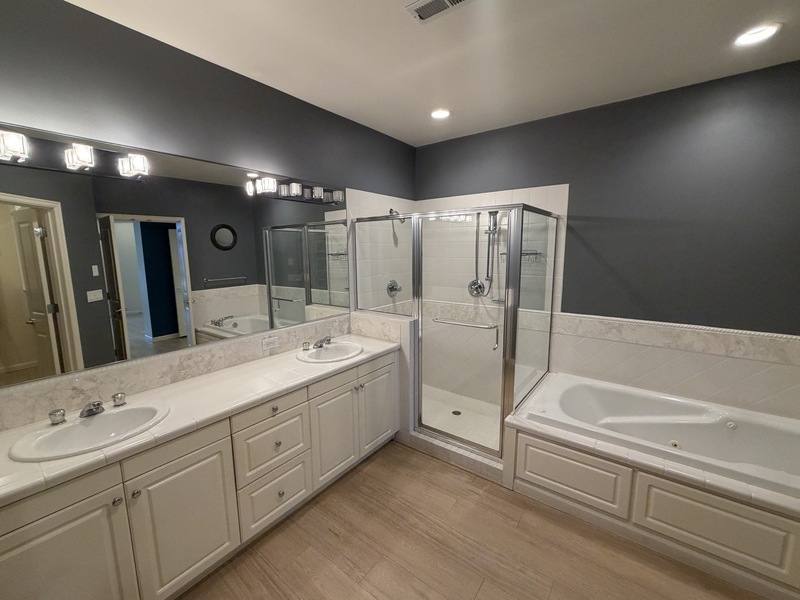 Condo for rent at 520 6th Ave #1002, Kirkland, WA 98033