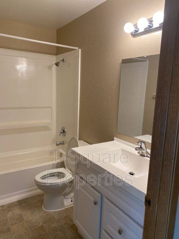 Apartment for rent at 9525 NE 180th St #104, Bothell, WA 98011