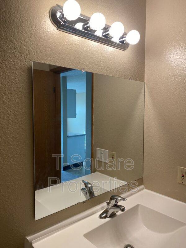 Apartment for rent at 9525 NE 180th St #104, Bothell, WA 98011