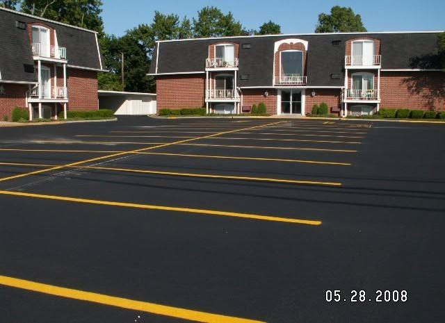 Apartment for rent at Heather Green North, 995, 997 N Market St, Troy, OH 45373