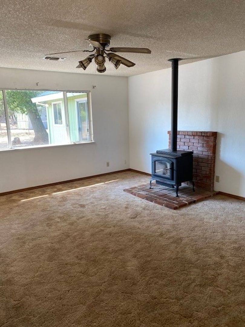 House for rent at 7006 Bohn Blvd, Anderson, CA 96007
