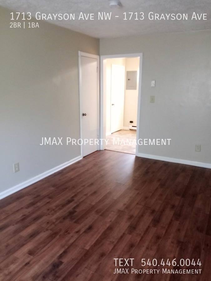 Apartment for rent at 1713 Grayson Ave NW, Roanoke, VA 24017