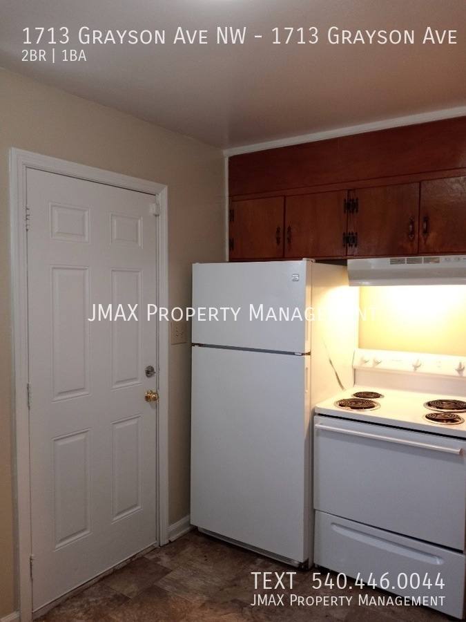 Apartment for rent at 1713 Grayson Ave NW, Roanoke, VA 24017