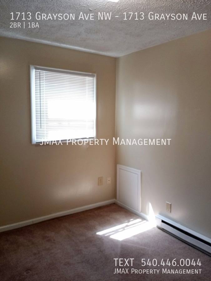 Apartment for rent at 1713 Grayson Ave NW, Roanoke, VA 24017